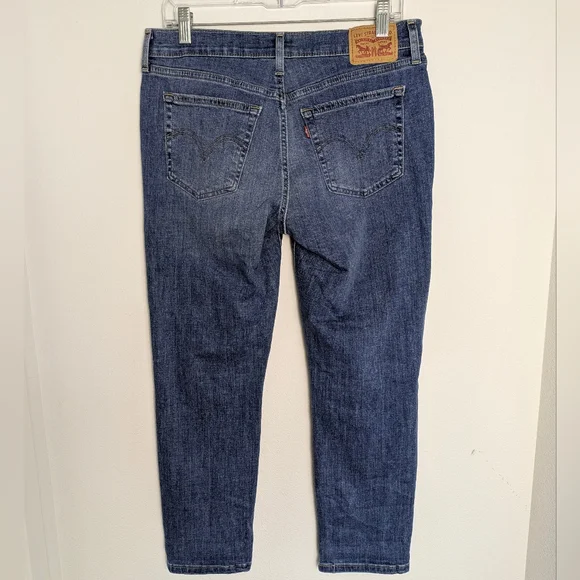 Levi's Jeans Women 28 Blue Denim Boyfriend Mid Rise Distressed Med Wash Ankle - Picture 4 of 12
